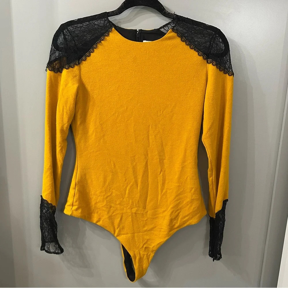 Alice & Olivia Body Suit Long Sleeve Lace Body Suit Mustard Yellow Size Large